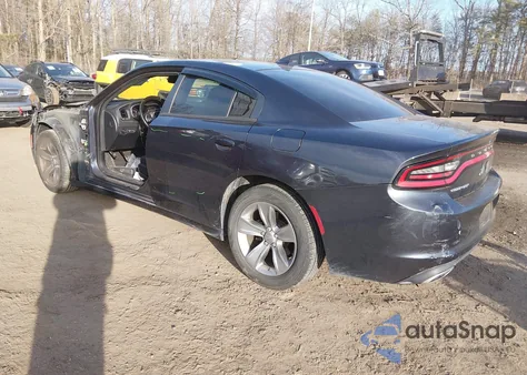 2016 Dodge Charger Sxt z USA, uszkodzony, nr VIN 2C3CDXHG1GH246674